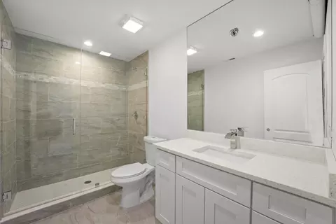 Bath - 15243 7th Ave, Phoenix, IL 60426 photo 13 of 13