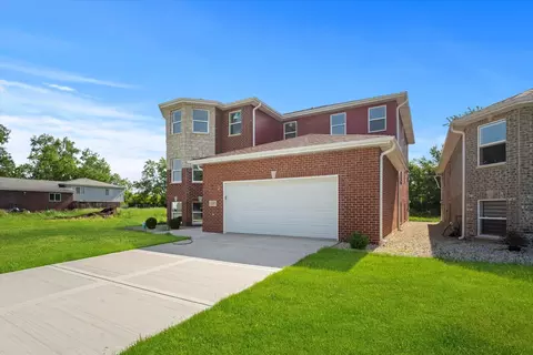 Exterior - 15243 7th Ave, Phoenix, IL 60426 photo 7 of 7