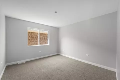 Bedroom - 15243 7th Ave, Phoenix, IL 60426 photo 8 of 9