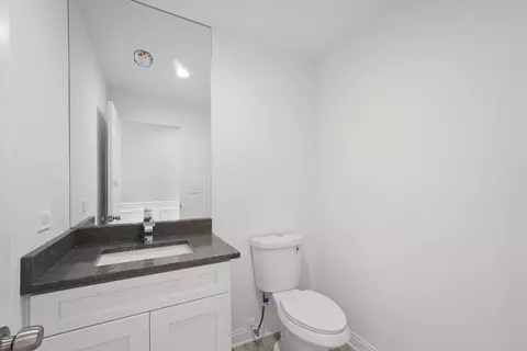 Bath - 15243 7th Ave, Phoenix, IL 60426 photo 12 of 13