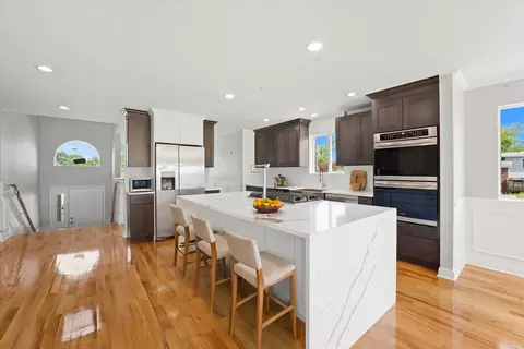 Kitchen - 15243 7th Ave, Phoenix, IL 60426 photo 1 of 5