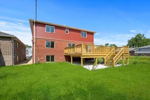Exterior - 15243 7th Ave, Phoenix, IL 60426 photo 2 of 7