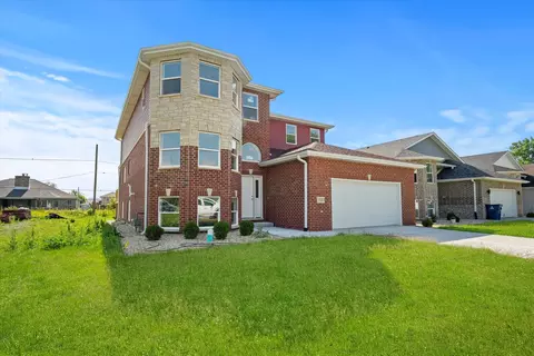 Exterior - 15243 7th Ave, Phoenix, IL 60426 photo 6 of 7