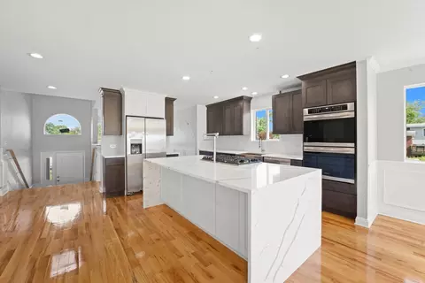 Kitchen - 15243 7th Ave, Phoenix, IL 60426 photo 2 of 5
