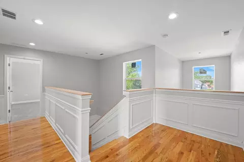 Entry Way - 15243 7th Ave, Phoenix, IL 60426 photo 4 of 4