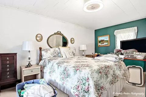 Bedroom - 814 N River Rd, Mchenry, IL 60051 photo 2 of 7