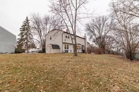 Exterior - 1265 Devonshire Rd, Buffalo Grove, IL 60089 photo 7 of 10