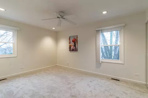 Bedroom - 1265 Devonshire Rd, Buffalo Grove, IL 60089 photo 5 of 6