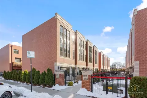 2253 W Coulter St #1, Chicago, IL 60608