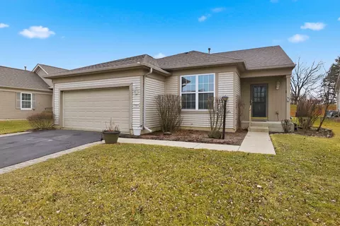 13664 Windy Prairie Dr, Huntley, IL 60142
