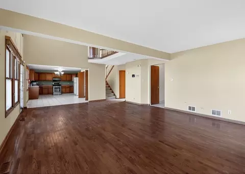 3902 Edgewater Dr, Hazel Crest, IL 60429 photo 7