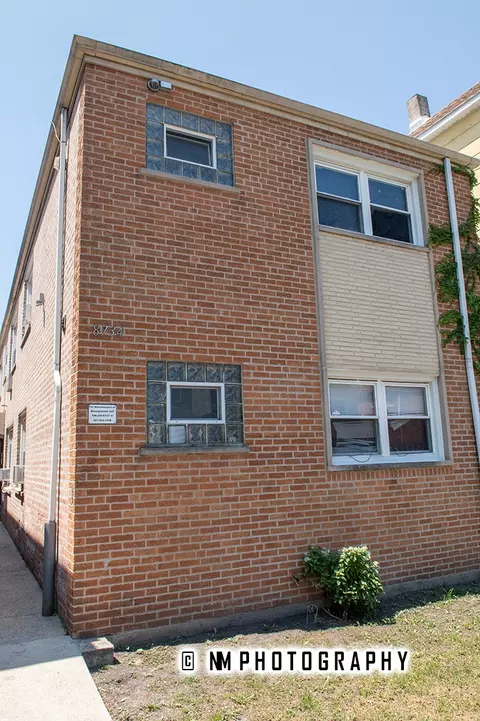 8734 S Escanaba Ave, Chicago, IL 60617