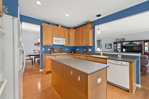 Kitchen - Undisclosed, Elgin, IL 60124 photo 2 of 6