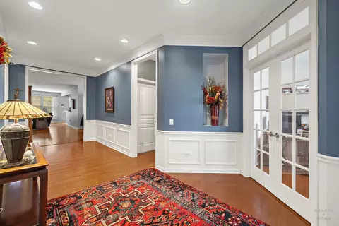 Entry Way - Undisclosed, Elgin, IL 60124 photo 2 of 2