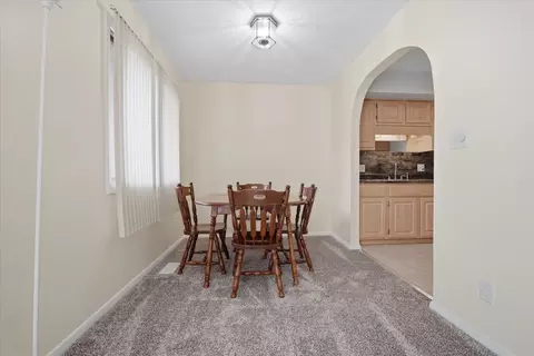 Dining - 1600 Northbrook #B9, Normal, IL 61761 photo 1 of 1