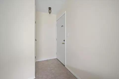 Entry Way - 1600 Northbrook #B9, Normal, IL 61761 photo 1 of 2
