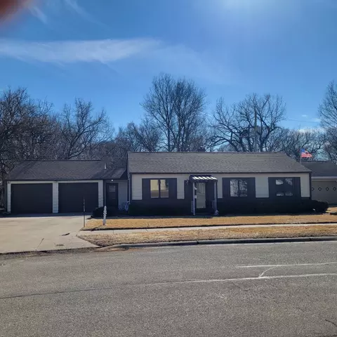 3618 15th Avenue Ct, Moline, IL 61265