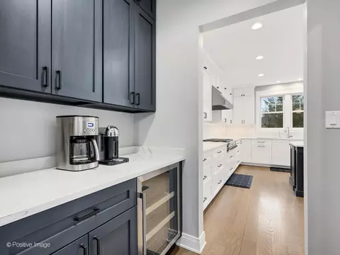 911 Echo Ln, Glenview, IL 60025 photo 17