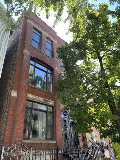1227 W Ohio St, Chicago, IL 60642