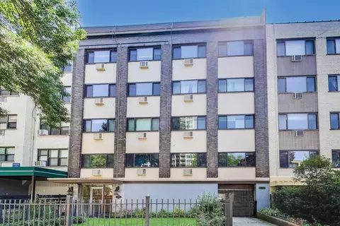 561 W Stratford Pl #4F, Chicago, IL 60657
