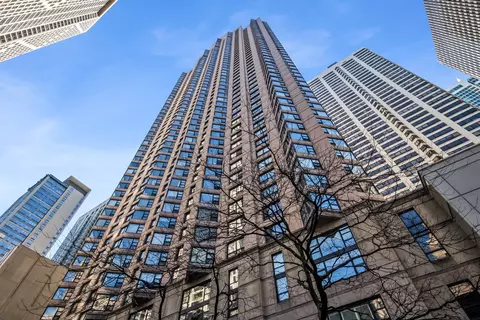 401 E Ontario St #3106, Chicago, IL 60611