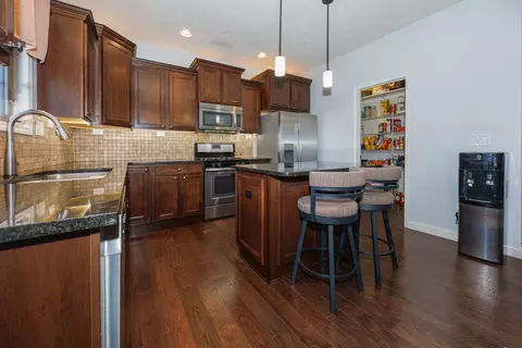 Kitchen - 2709 Piney Run, Bloomington, IL 61705 photo 2 of 2