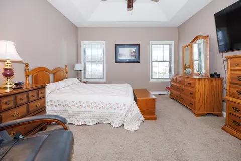 Bedroom - 2709 Piney Run, Bloomington, IL 61705 photo 4 of 12