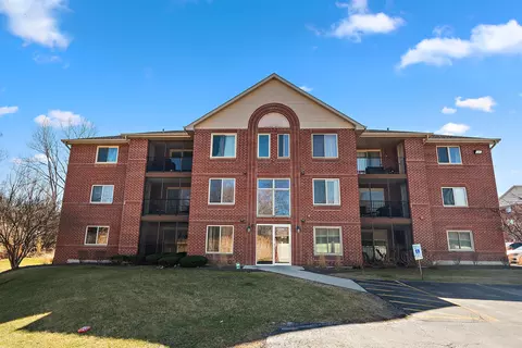 6950 Heritage Cir #3C, Orland Park, IL 60462