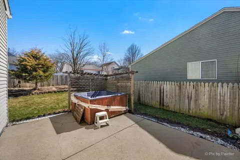 Undisclosed, Elgin, IL 60120 photo 9