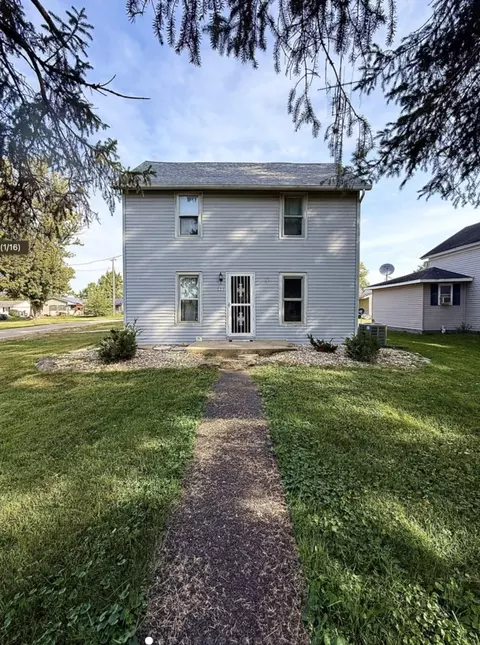 225 W 5th St, Mcnabb, IL 61335