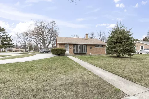 650 E Palatine Rd, Palatine, IL 60074