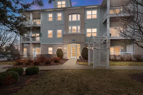 1259 Lake St #203, Addison, IL 60101