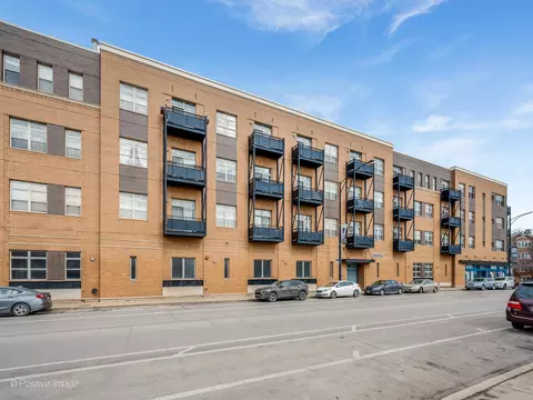 2915 N Clybourn Ave #410, Chicago, IL 60618