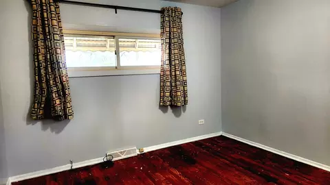 Bedroom - 17322 Forestway Dr, East Hazel Crest, IL 60429 photo 2 of 3