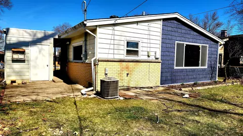 Exterior - 17322 Forestway Dr, East Hazel Crest, IL 60429 photo 4 of 6