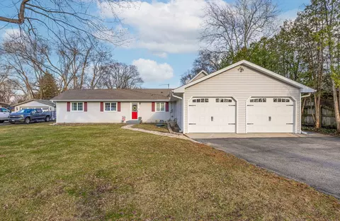 3560 Bass Ct, Morris, IL 60450