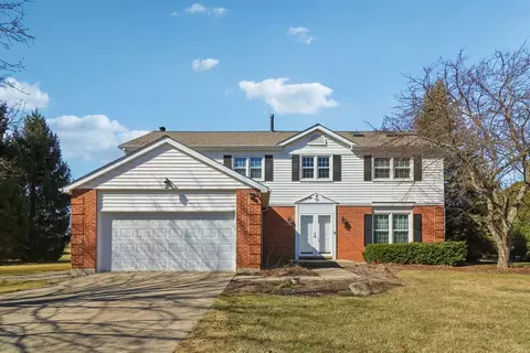 25762 N Eagle Dr, Mundelein, IL 60060