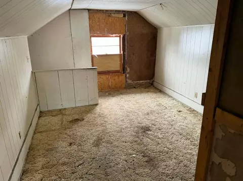 Bedroom - 2516 Pine Ave, Mattoon, IL 61938 photo 5 of 5
