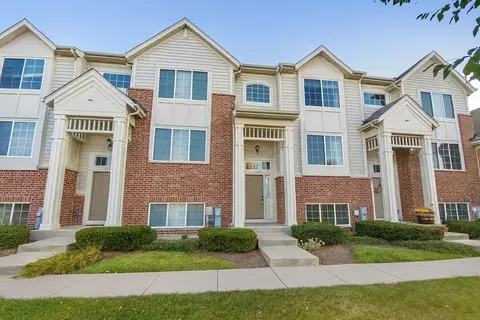 3374 Cameron Dr, Elgin, IL 60124