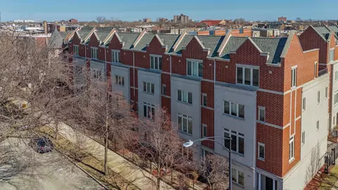 4553 S King Dr, Chicago, IL 60653