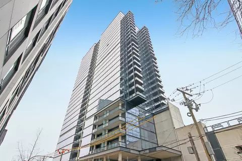 860 W Blackhawk St #1102, Chicago, IL 60642