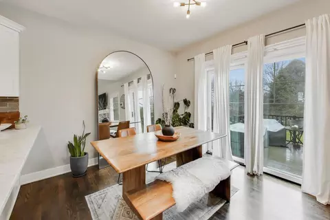 Dining - 613 Bourbon Ct, Naperville, IL 60565 photo 3 of 3
