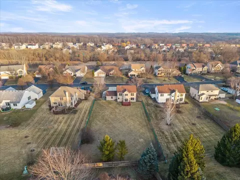View/Area - 1294 Hunters Rdg E, Hoffman Estates, IL 60192 photo 1 of 4