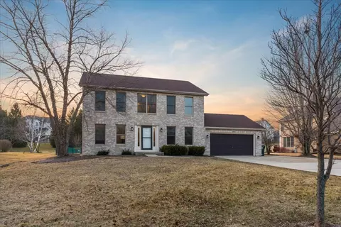Exterior - 1294 Hunters Rdg E, Hoffman Estates, IL 60192 photo 6 of 6