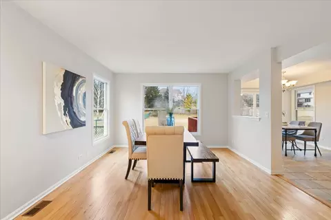 Dining - 1294 Hunters Rdg E, Hoffman Estates, IL 60192 photo 5 of 6