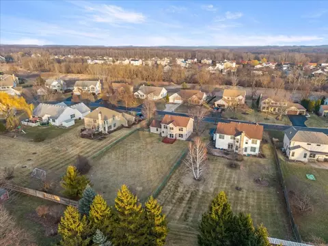 View/Area - 1294 Hunters Rdg E, Hoffman Estates, IL 60192 photo 3 of 4