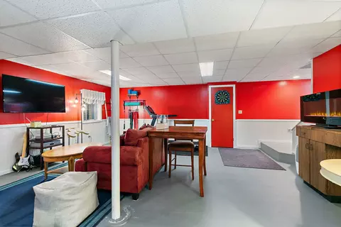 Other - 325 Stonegate Rd, Algonquin, IL 60102 photo 3 of 5