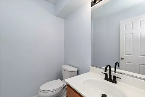 Bath - 325 Stonegate Rd, Algonquin, IL 60102 photo 1 of 4