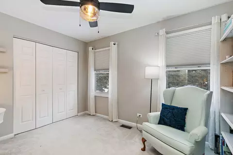 Bedroom - 325 Stonegate Rd, Algonquin, IL 60102 photo 1 of 5