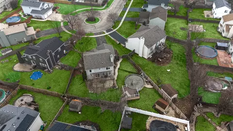 View/Area - 2508 Falls Ct, Plainfield, IL 60586 photo 12 of 15